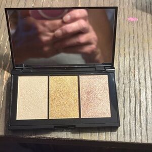 Elizabeth Arden bronzing trio